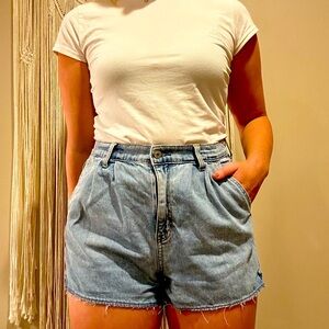American eagle mom Jean shorts size 10
